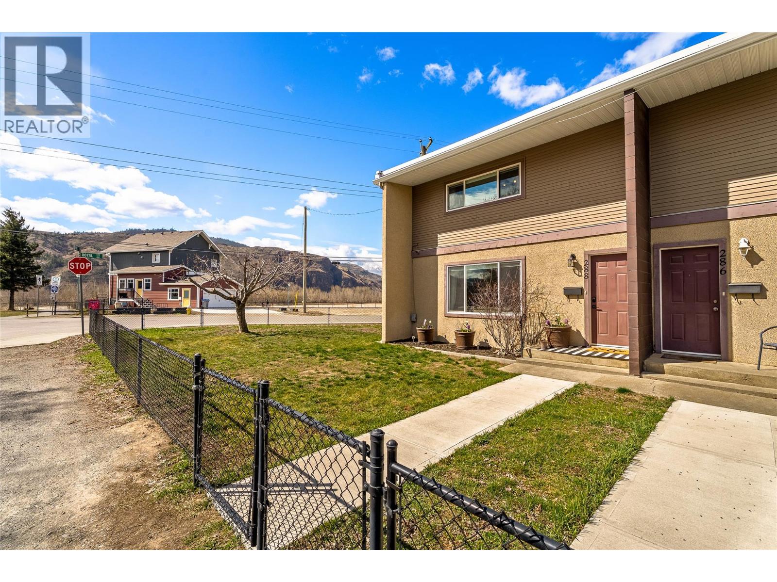 288 Park Street, Kamloops, British Columbia  V2B 4A7 - Photo 2 - 10379001
