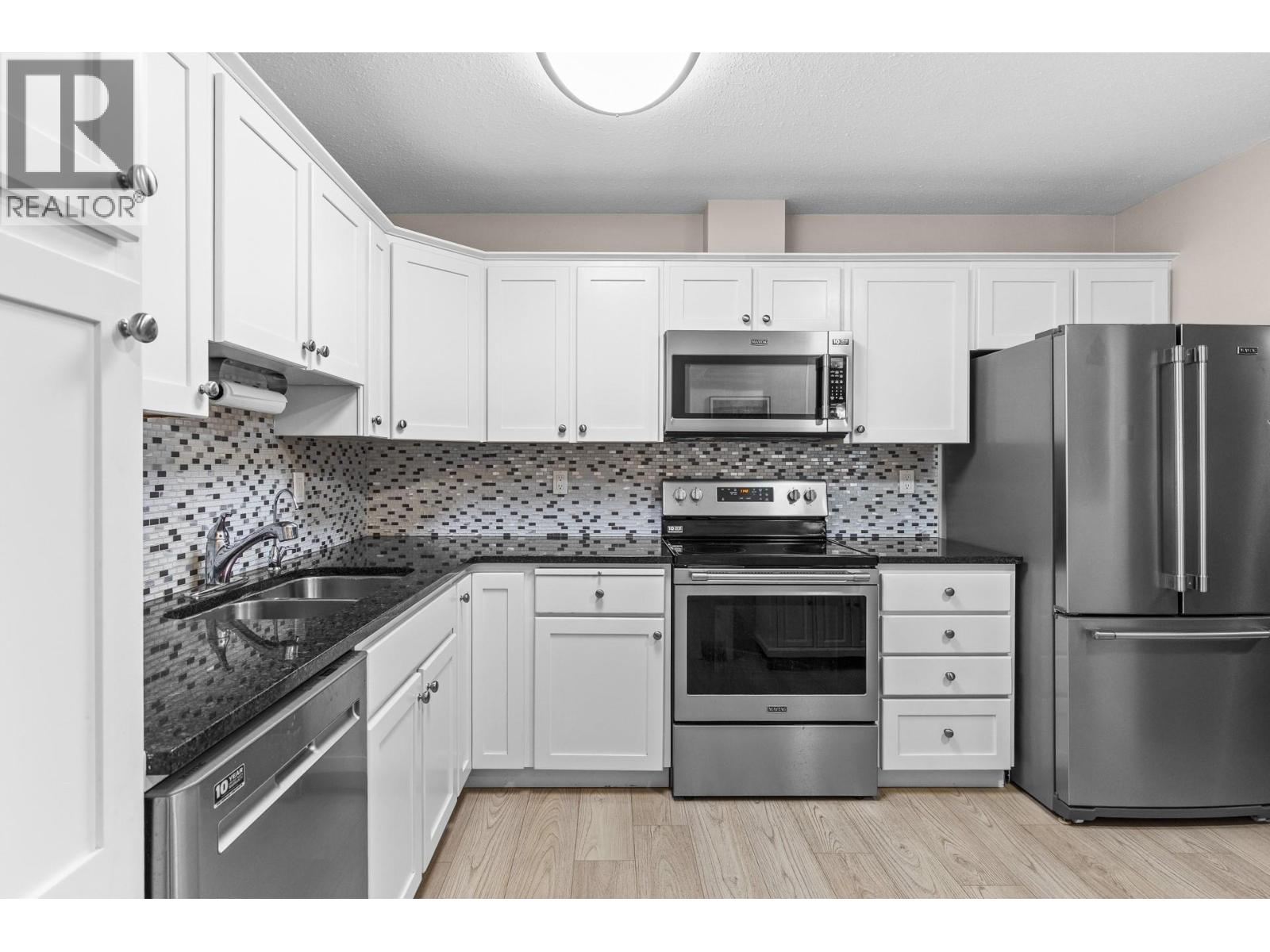 489 Highway 33 W Unit# 319, Kelowna, British Columbia  V1X 1Y2 - Photo 9 - 10382831