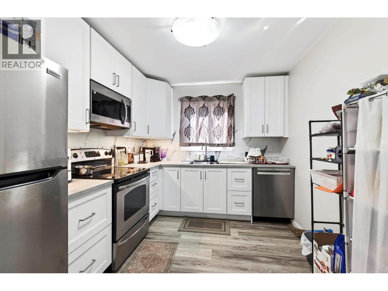 1676 Selwyn Road, Kamloops, British Columbia  V2E 1R8 - Photo 7 - 10382437