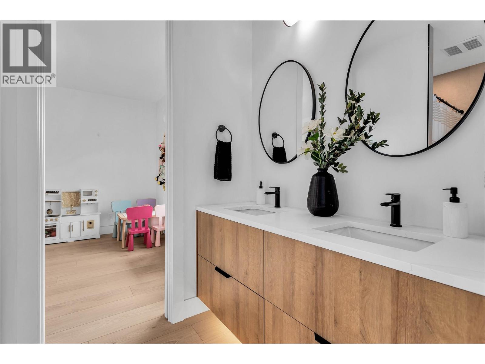 9783 Centrestone Drive, Lake Country, British Columbia  V4V 0A5 - Photo 32 - 10382128