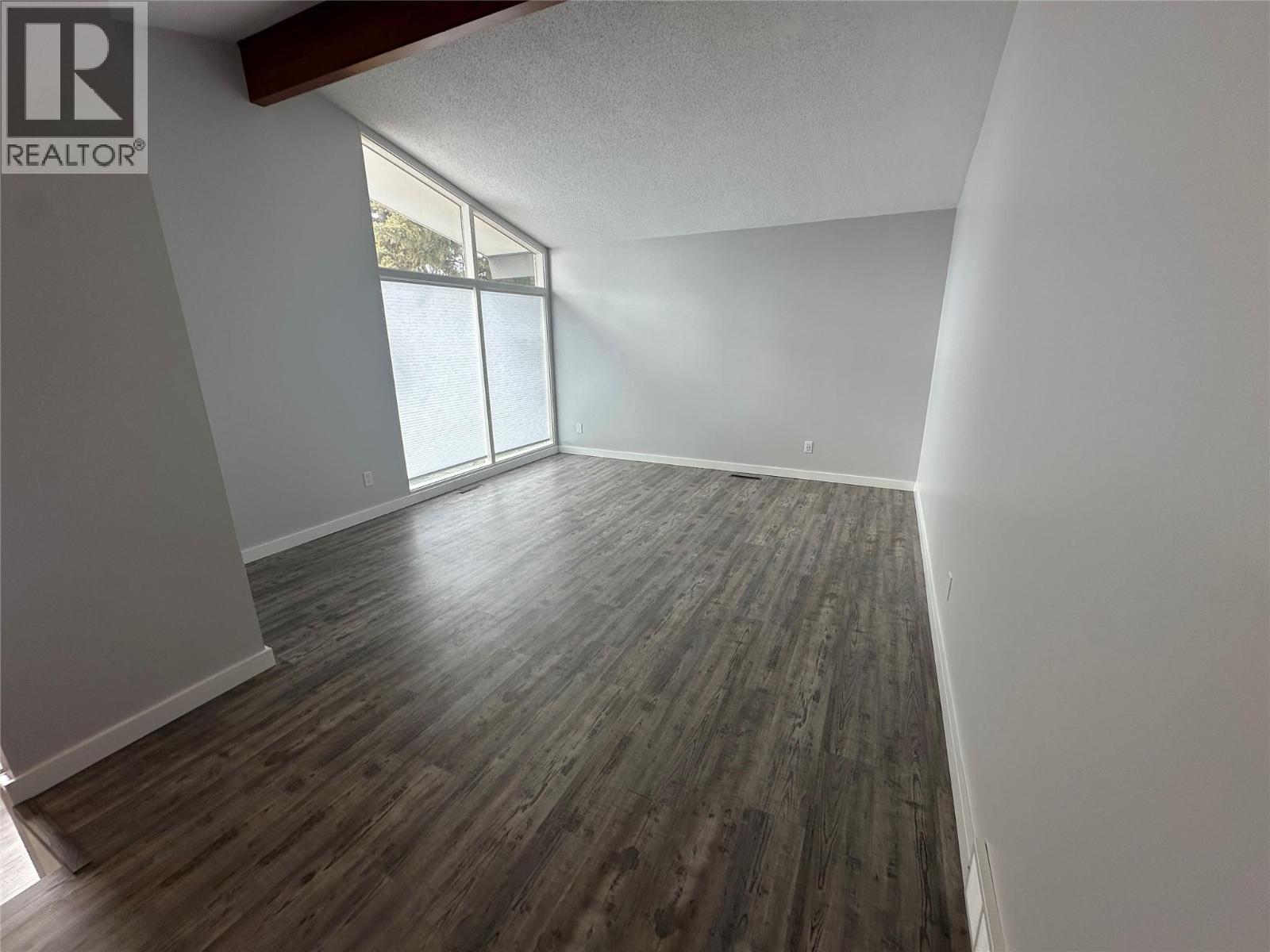 1916 90 Avenue, Dawson Creek, British Columbia  V1G 1A6 - Photo 5 - 10383048