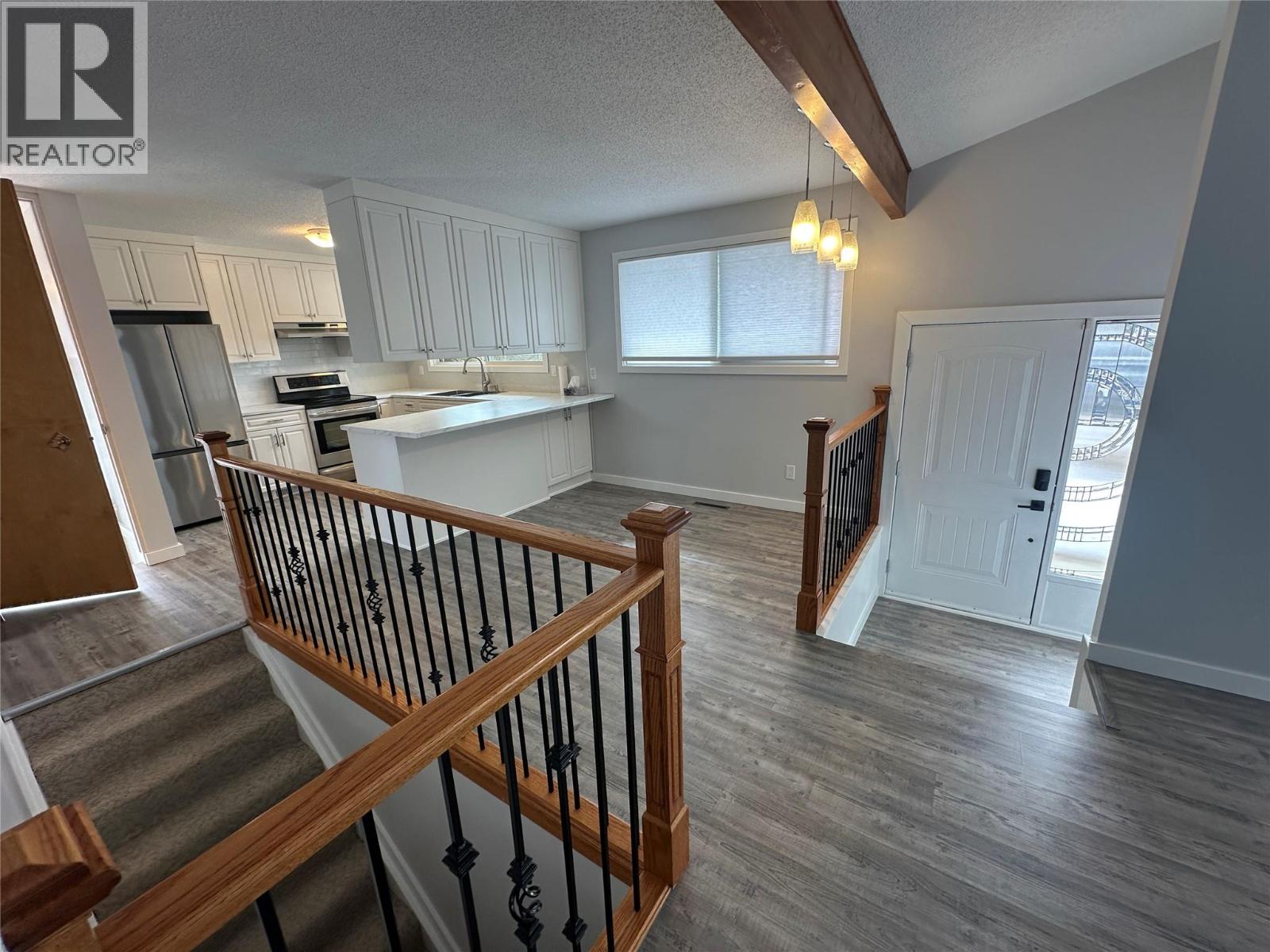 1916 90 Avenue, Dawson Creek, British Columbia  V1G 1A6 - Photo 6 - 10383048