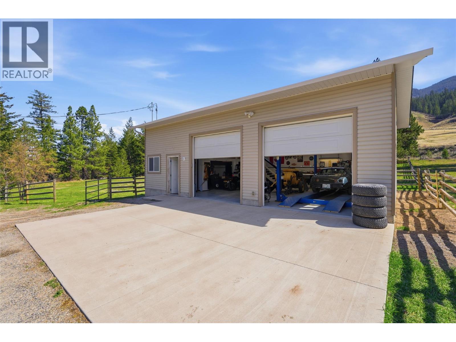 345 Coldwater Road, Merritt, British Columbia  V1K 1B8 - Photo 17 - 10383047