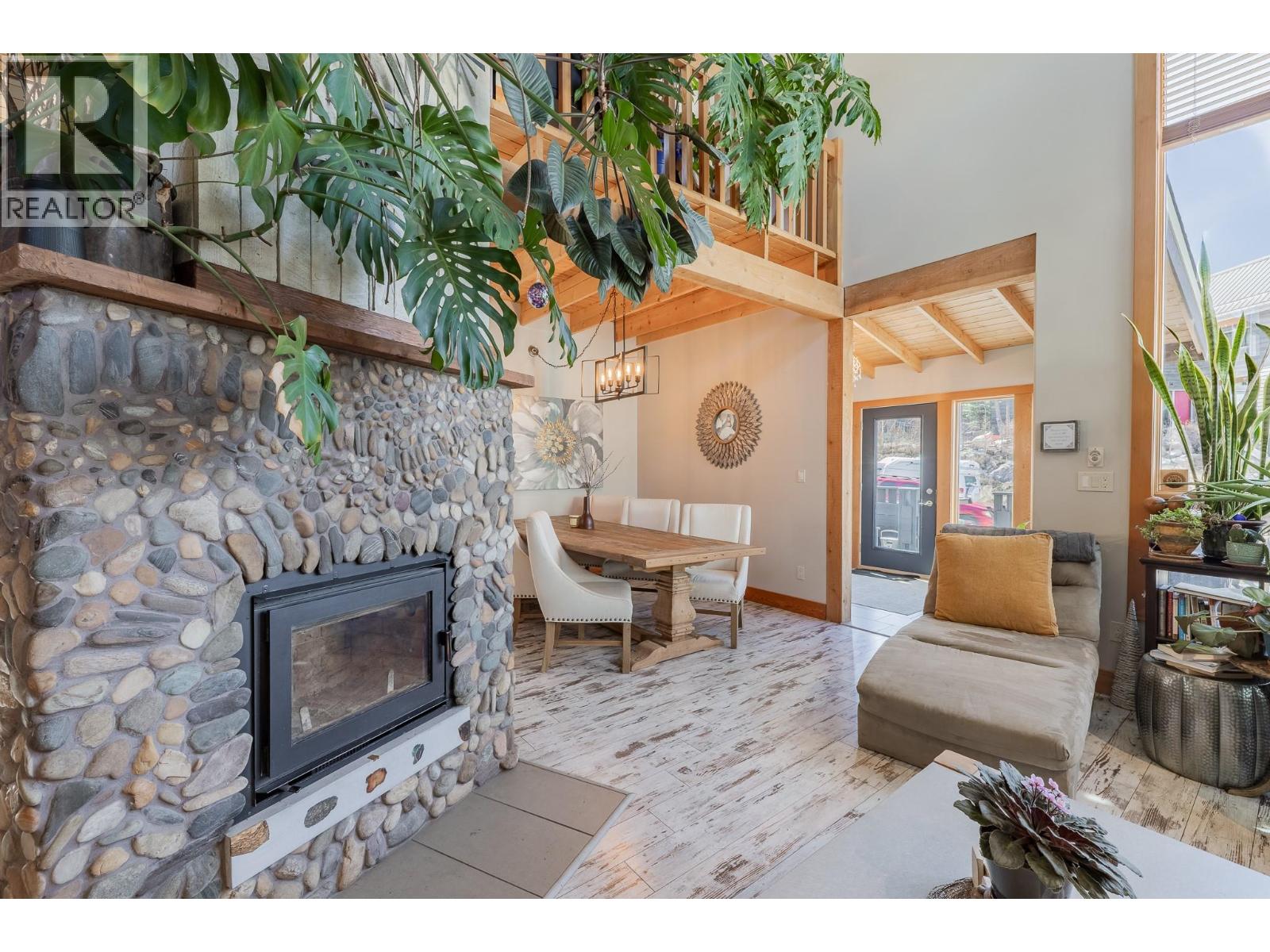 1373 Canterbury Way, Invermere, British Columbia  V0A 1K4 - Photo 12 - 10383000