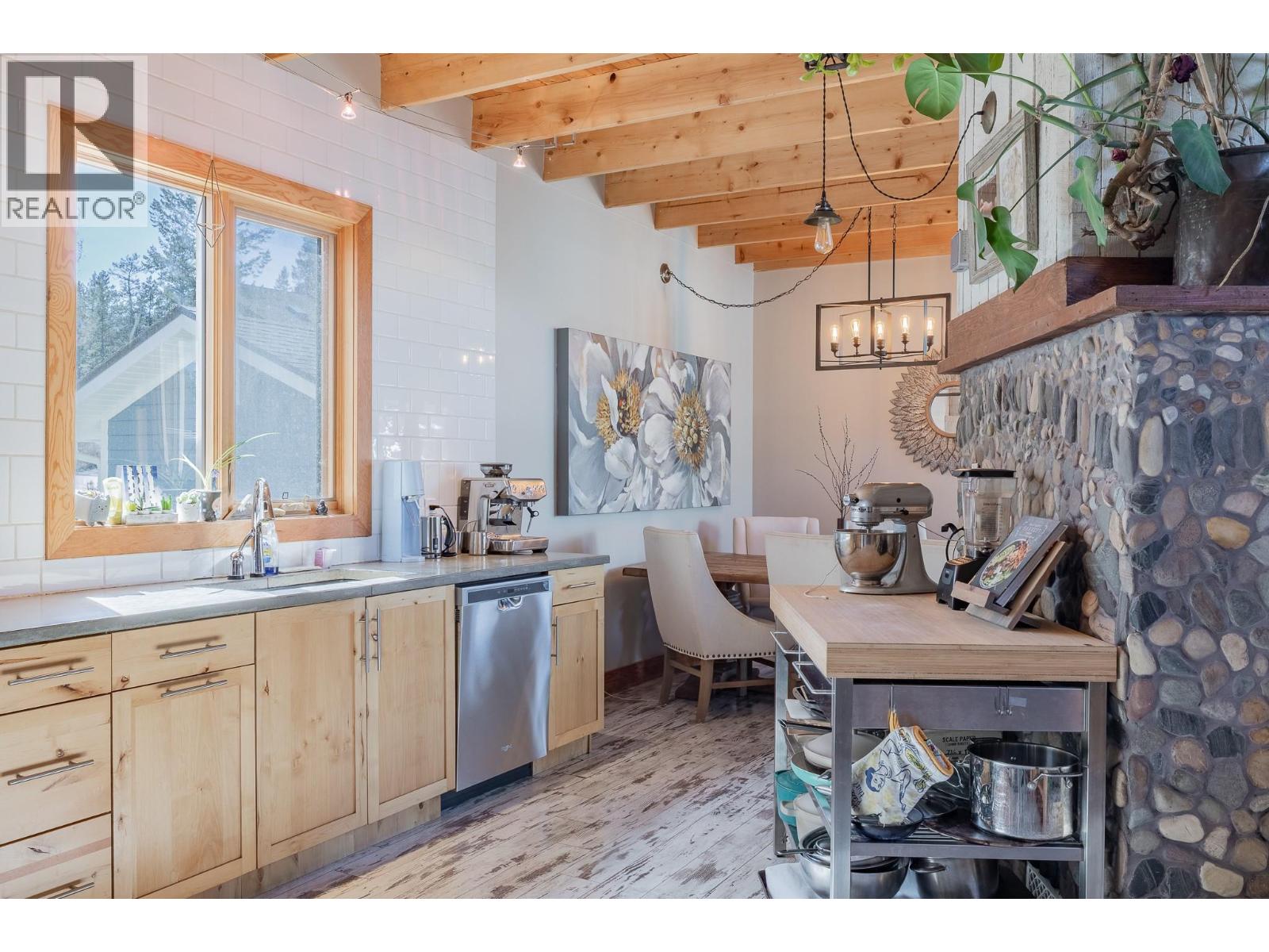 1373 Canterbury Way, Invermere, British Columbia  V0A 1K4 - Photo 14 - 10383000