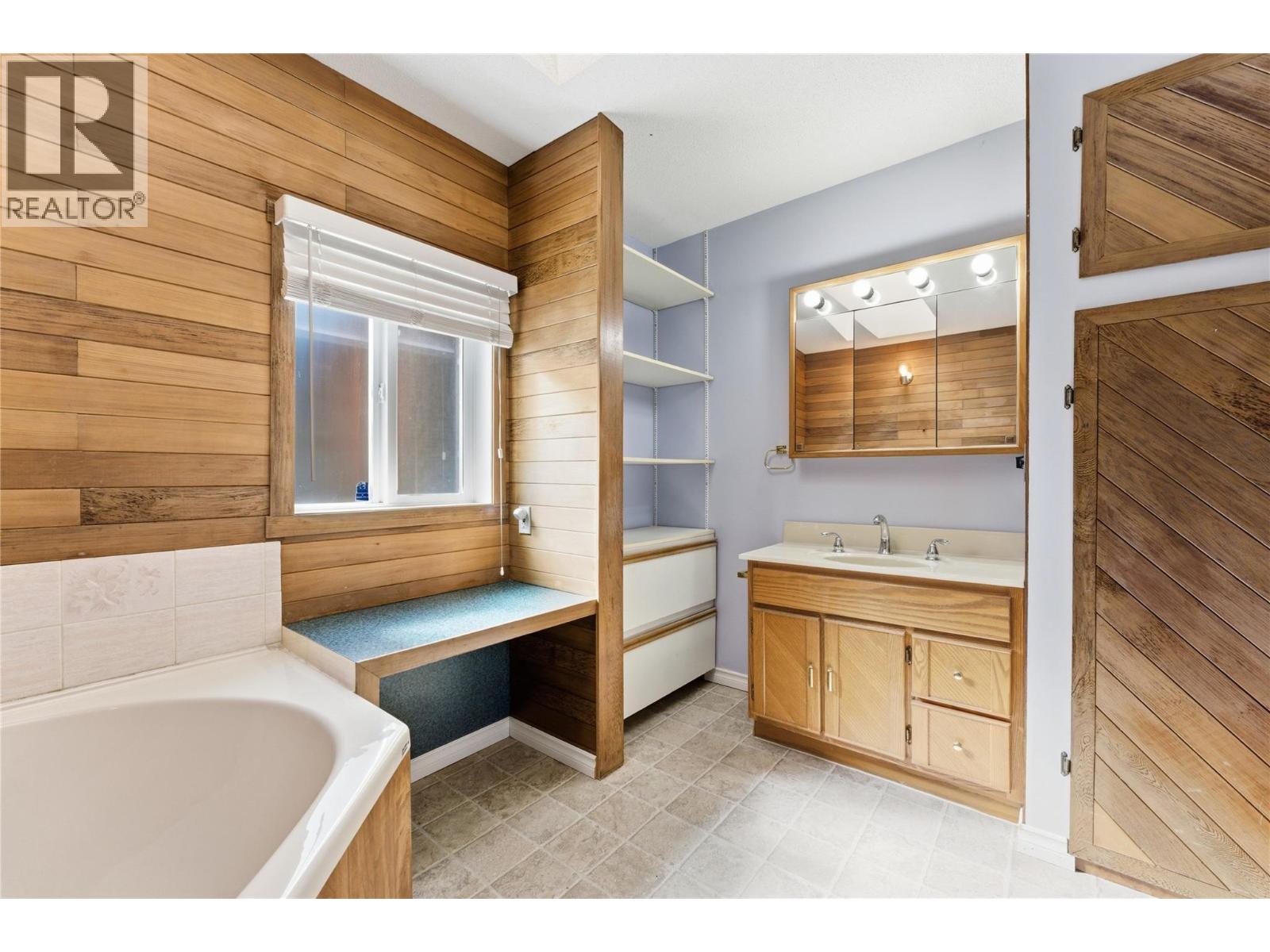 6902 Okanagan Landing Road Unit# 13, Vernon, British Columbia  V1H 1X4 - Photo 18 - 10382677