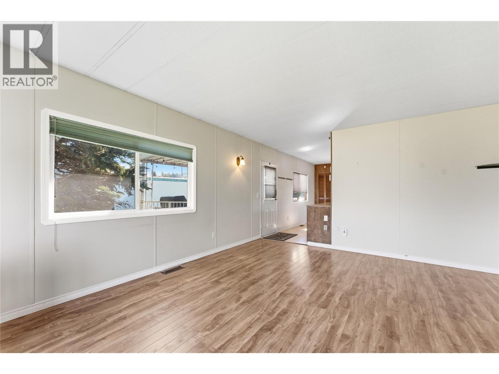 6902 Okanagan Landing Road Unit# 13, Vernon, British Columbia  V1H 1X4 - Photo 6 - 10382677