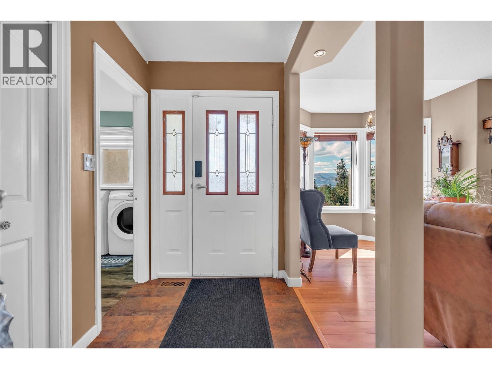 3026 Debeck Road, Naramata, British Columbia  V0H 1N1 - Photo 2 - 10383050