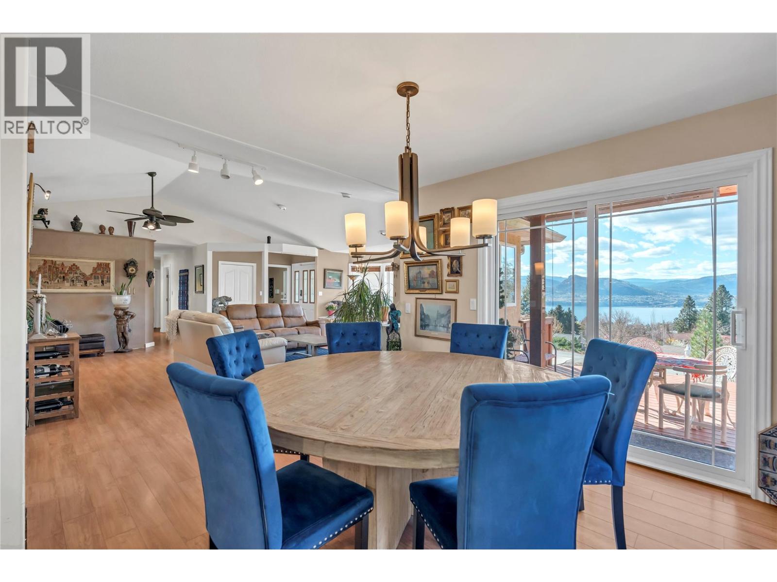 3026 Debeck Road, Naramata, British Columbia  V0H 1N1 - Photo 9 - 10383050