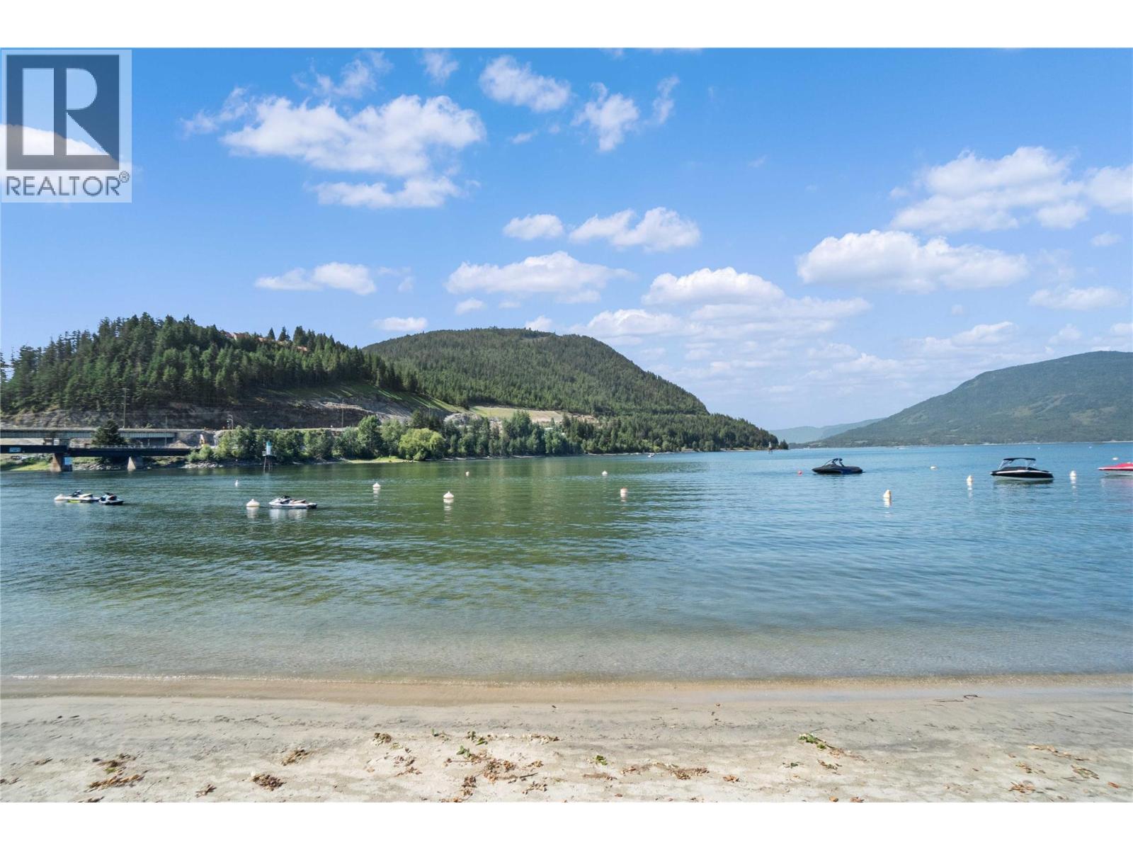 27 Crescent Bay, Sicamous, British Columbia  V0E 2V0 - Photo 13 - 10383045