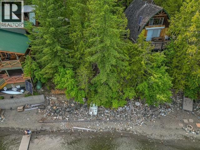 27 Crescent Bay, Sicamous, British Columbia  V0E 2V0 - Photo 2 - 10383045