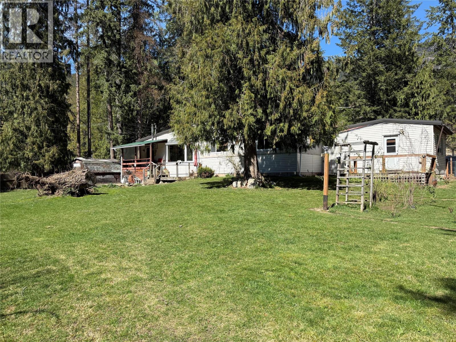 4630 Highway 3a Highway, Nelson, British Columbia  V1L 6N3 - Photo 10 - 10382942