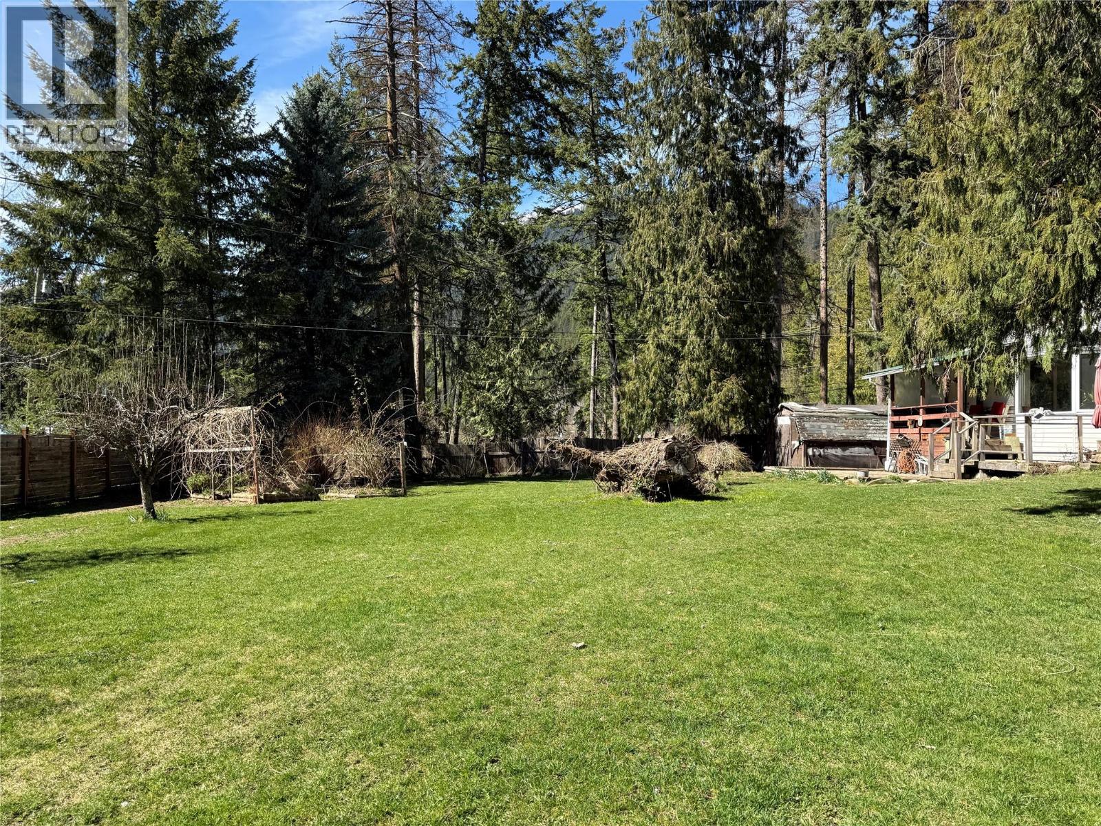 4630 Highway 3a Highway, Nelson, British Columbia  V1L 6N3 - Photo 11 - 10382942