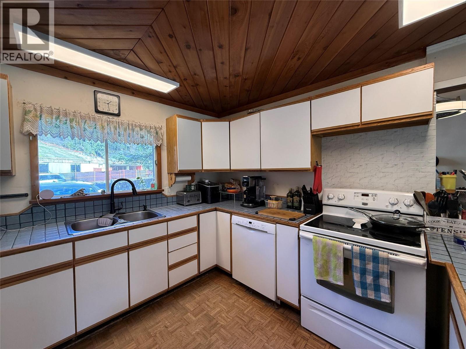 4630 Highway 3a Highway, Nelson, British Columbia  V1L 6N3 - Photo 21 - 10382942