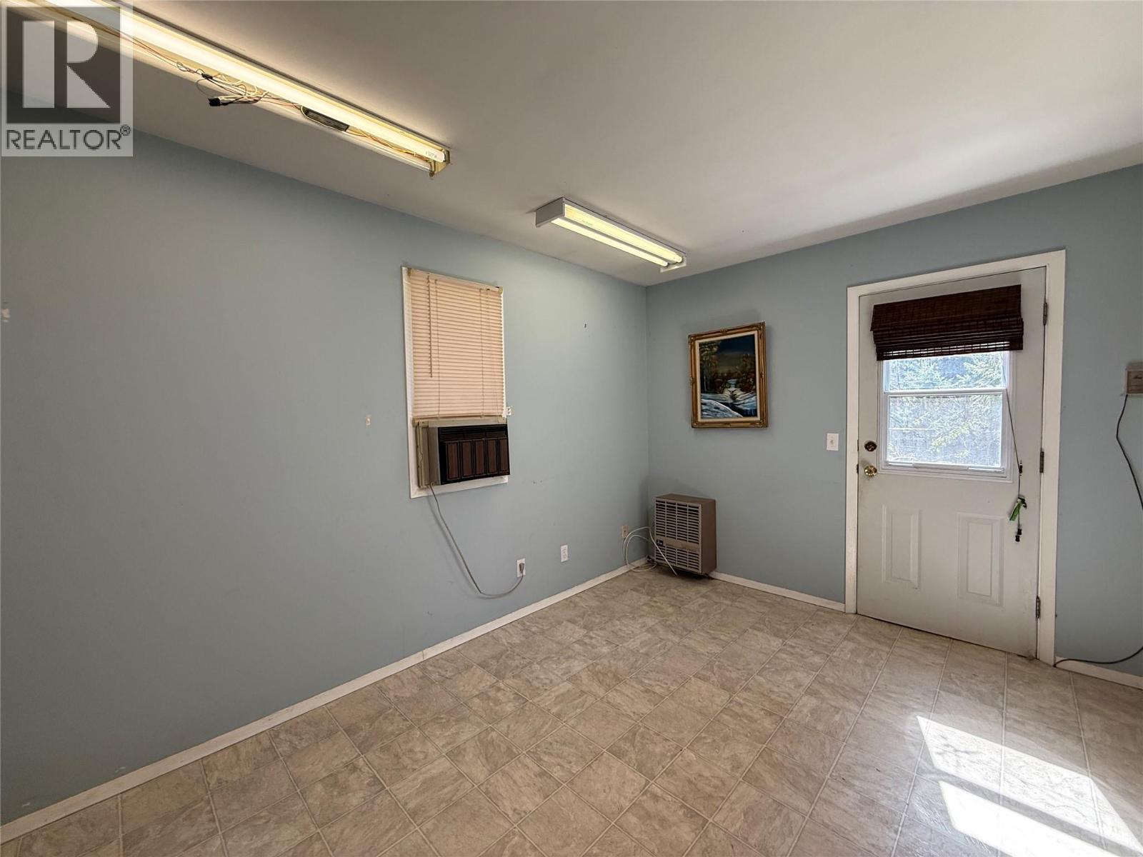 4630 Highway 3a Highway, Nelson, British Columbia  V1L 6N3 - Photo 36 - 10382942