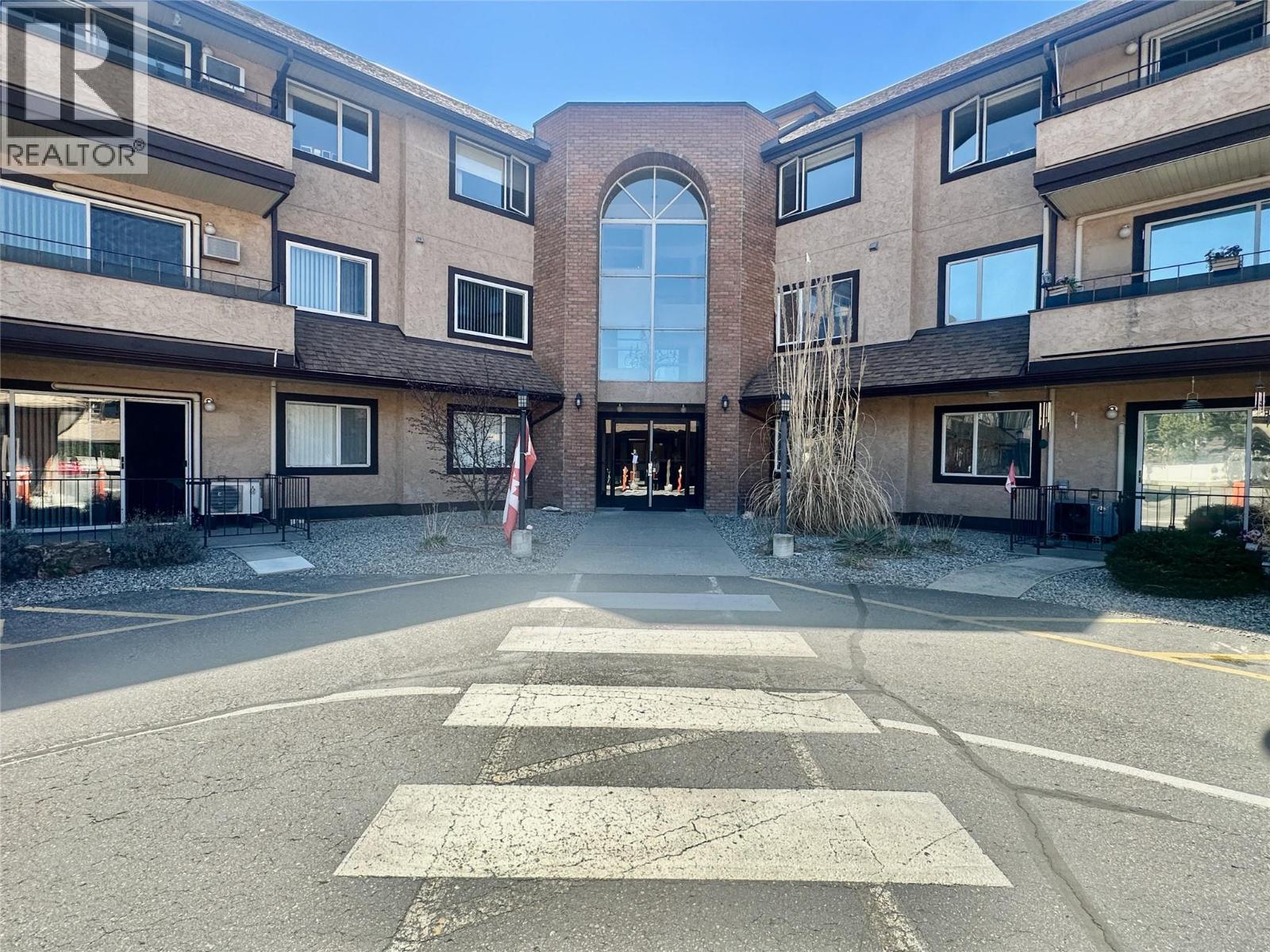 337 Mckinney Road Unit# 211, Oliver, British Columbia  V0H 1T3 - Photo 1 - 10382757