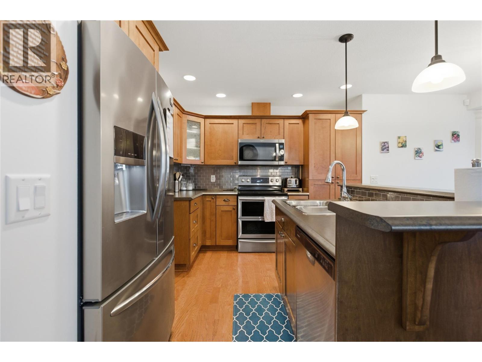 2150 Cantle Place, Kamloops, British Columbia  V2B 0A7 - Photo 9 - 10382577