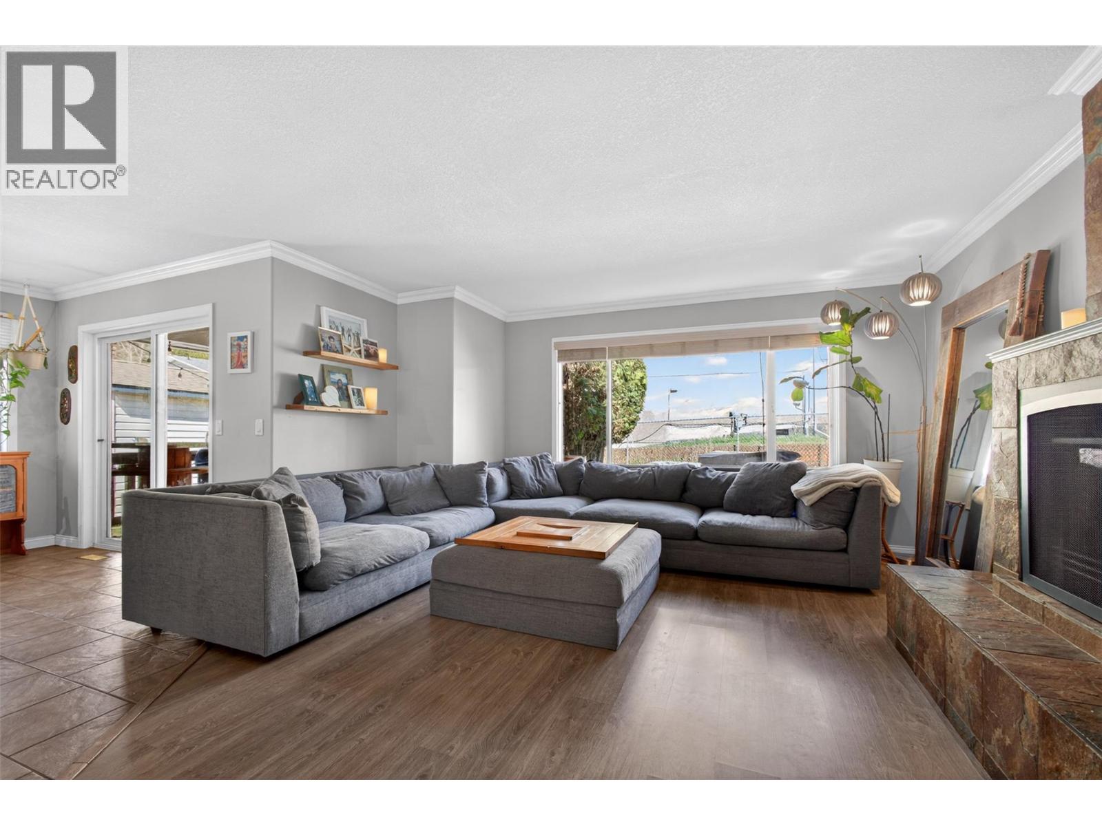 2367 Cedar Ridge Street, Lumby, British Columbia  V0E 2G5 - Photo 21 - 10382696