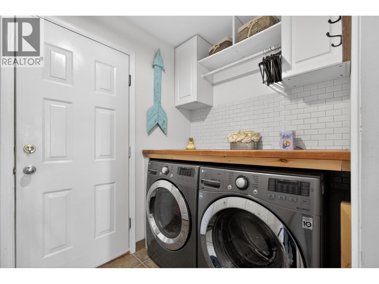 2367 Cedar Ridge Street, Lumby, British Columbia  V0E 2G5 - Photo 23 - 10382696