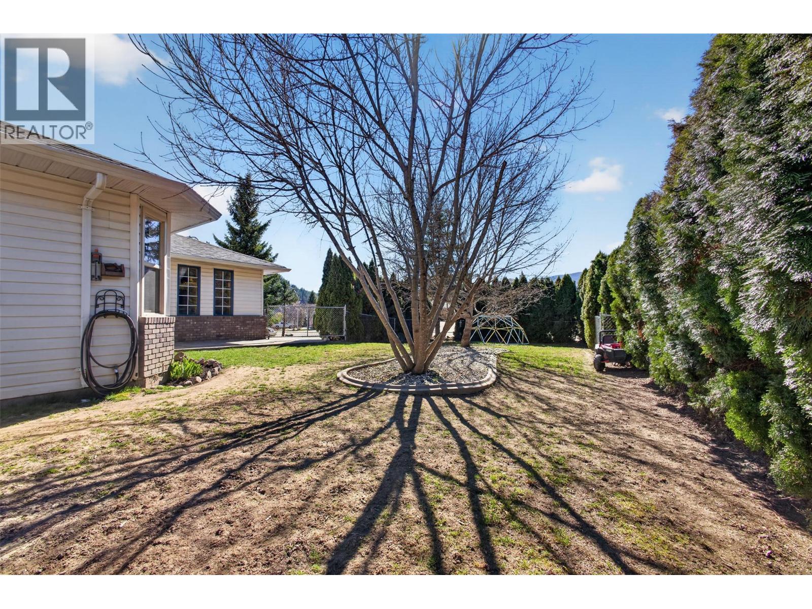 2367 Cedar Ridge Street, Lumby, British Columbia  V0E 2G5 - Photo 29 - 10382696