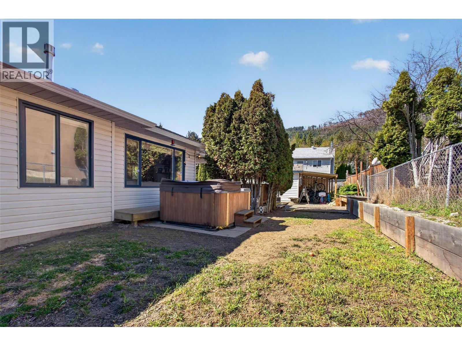 2367 Cedar Ridge Street, Lumby, British Columbia  V0E 2G5 - Photo 40 - 10382696