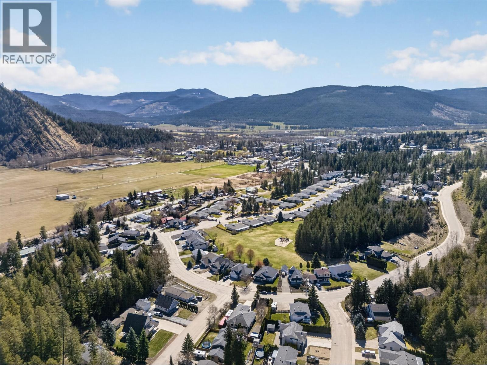 2367 Cedar Ridge Street, Lumby, British Columbia  V0E 2G5 - Photo 49 - 10382696