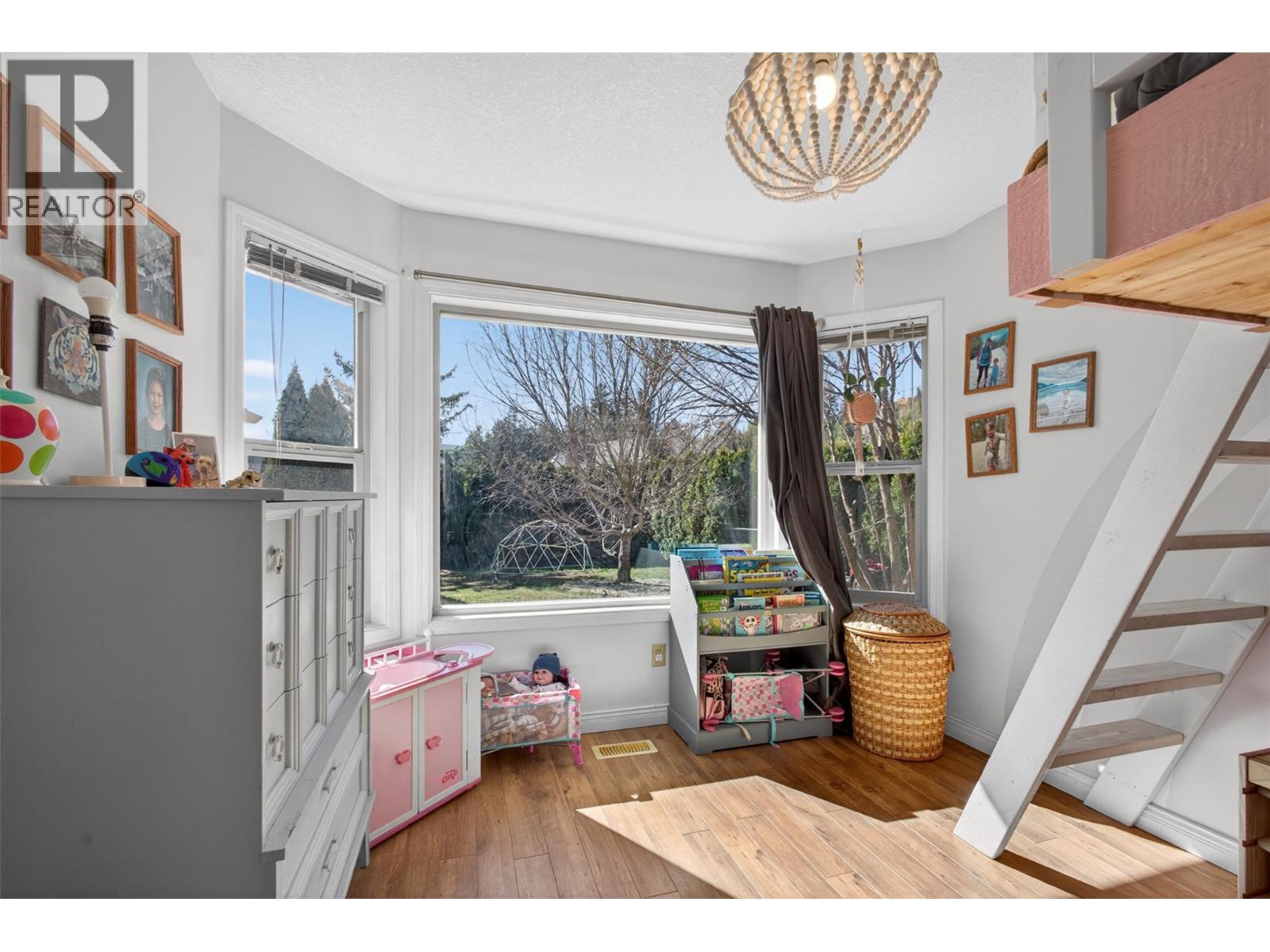 2367 Cedar Ridge Street, Lumby, British Columbia  V0E 2G5 - Photo 6 - 10382696