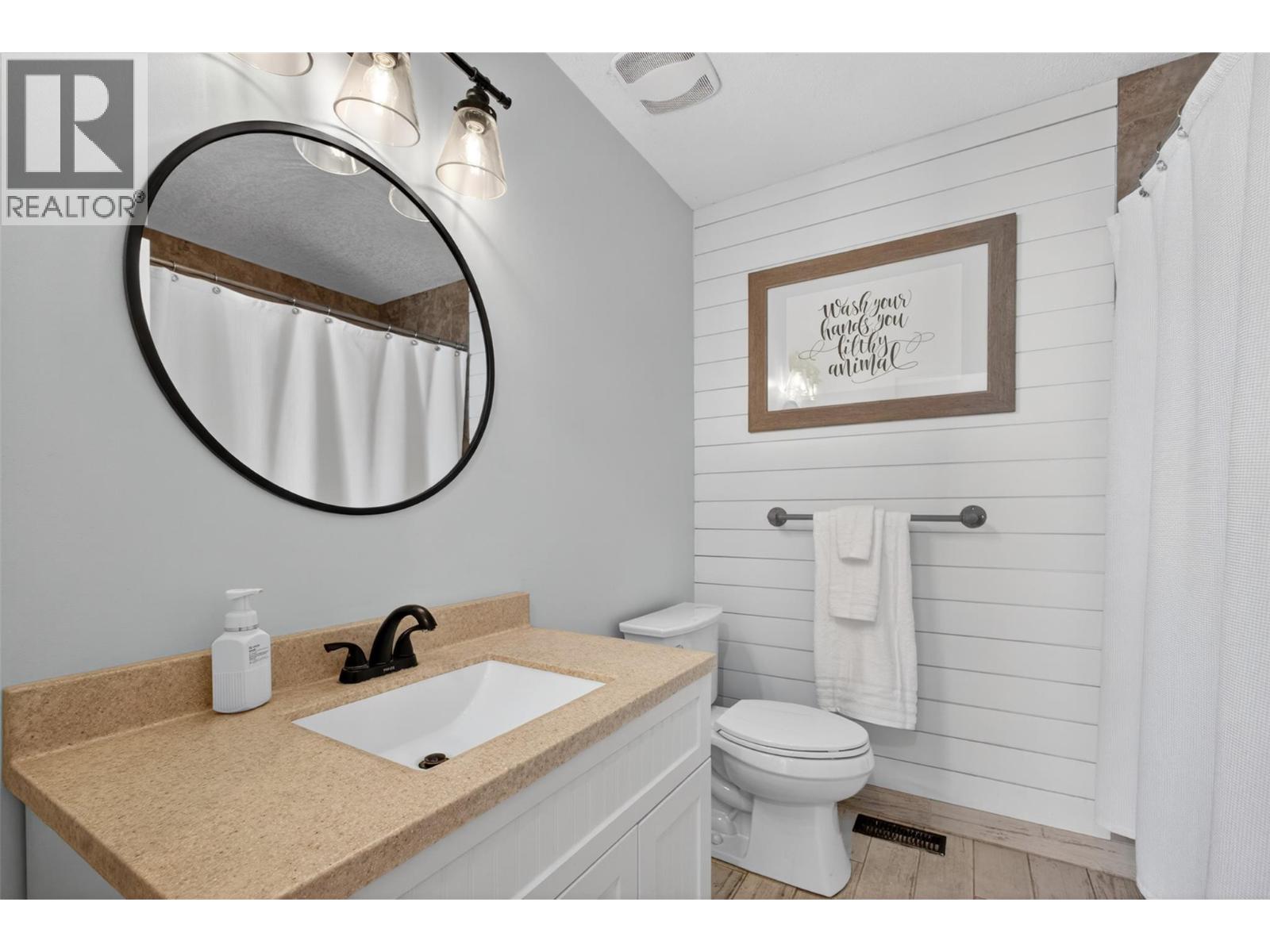 2367 Cedar Ridge Street, Lumby, British Columbia  V0E 2G5 - Photo 9 - 10382696