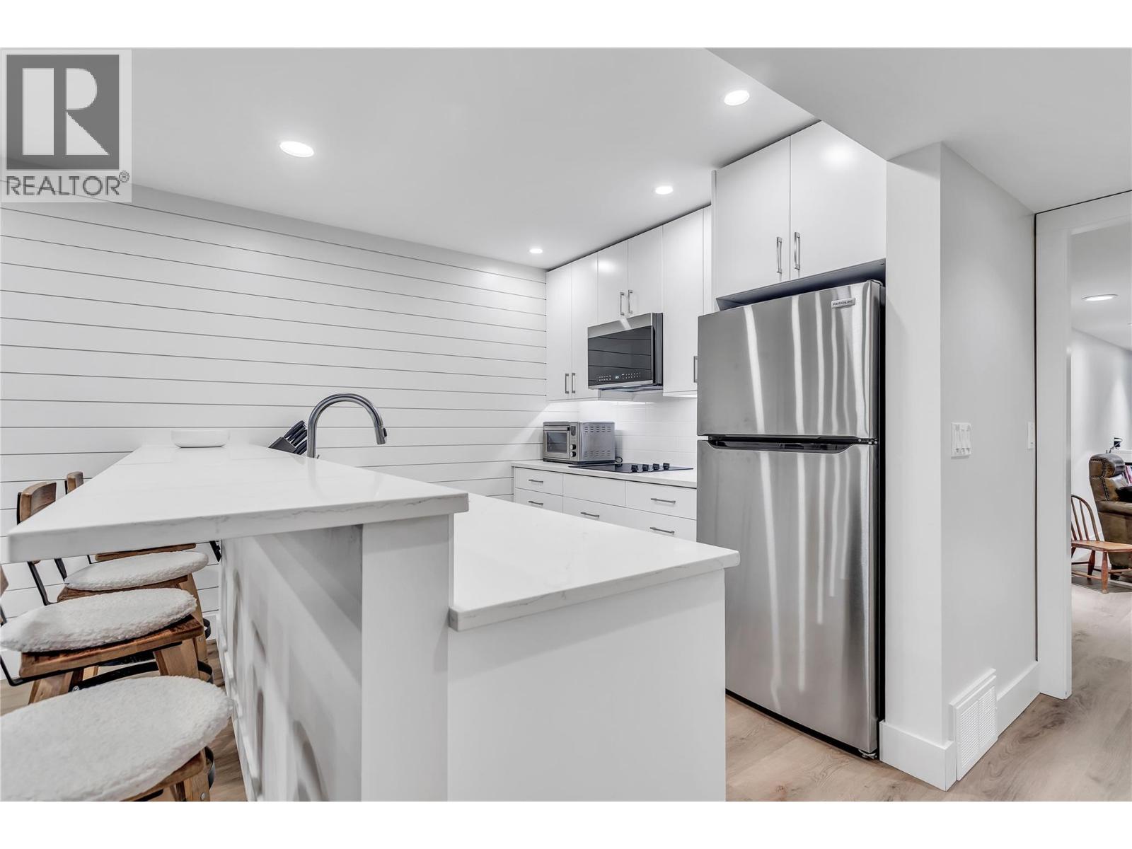 2376 Saucier Road, Kelowna, British Columbia  V1W 4B8 - Photo 36 - 10382137