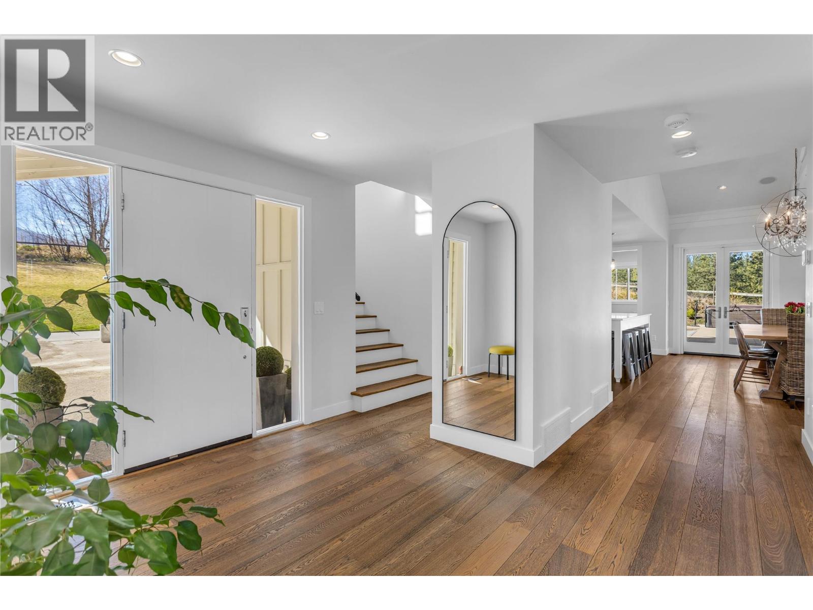 2376 Saucier Road, Kelowna, British Columbia  V1W 4B8 - Photo 4 - 10382137