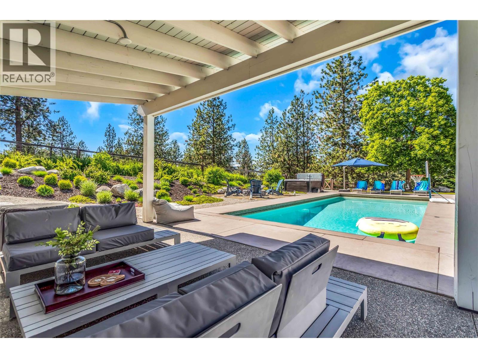 2376 Saucier Road, Kelowna, British Columbia  V1W 4B8 - Photo 51 - 10382137