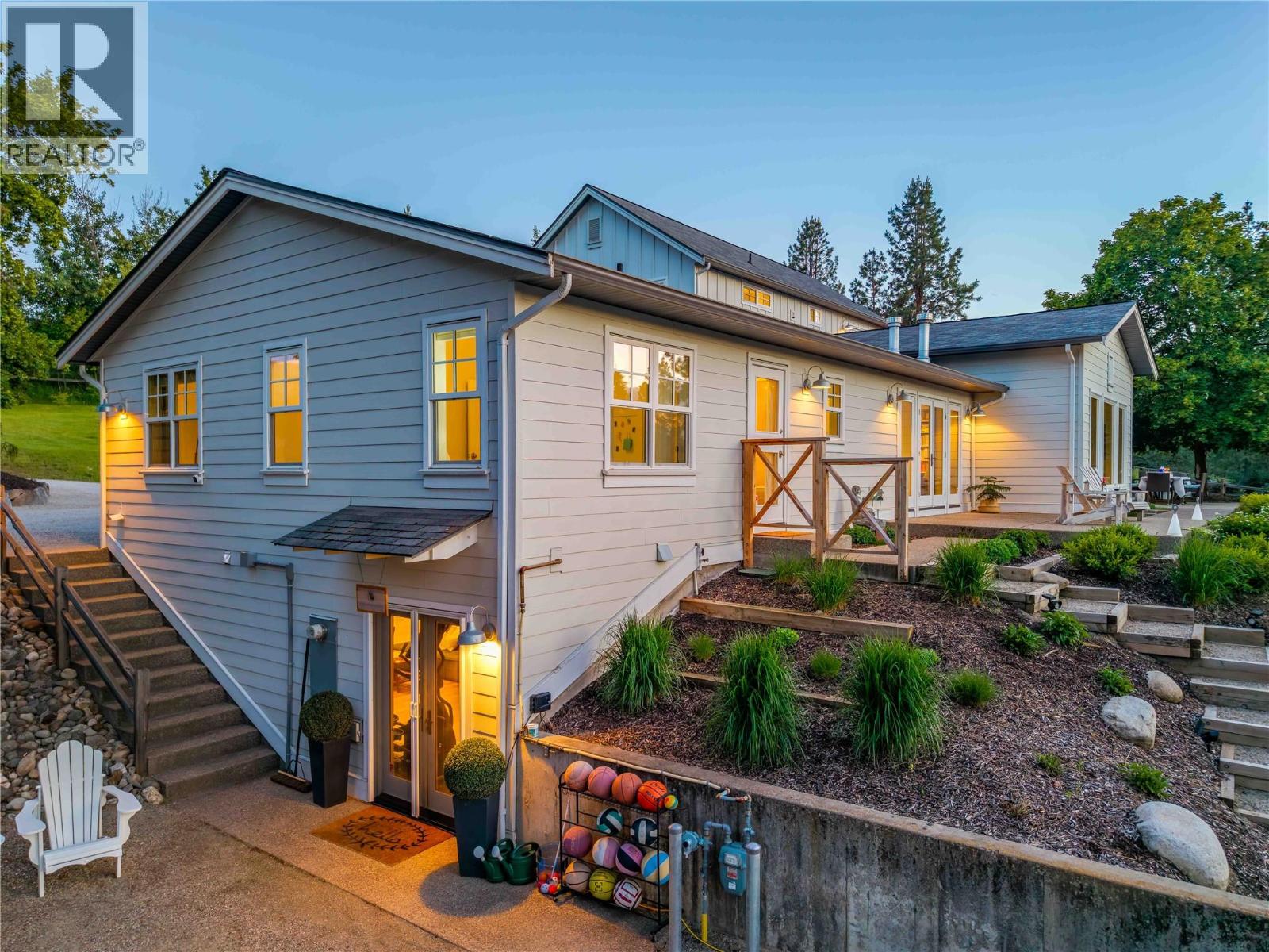 2376 Saucier Road, Kelowna, British Columbia  V1W 4B8 - Photo 56 - 10382137