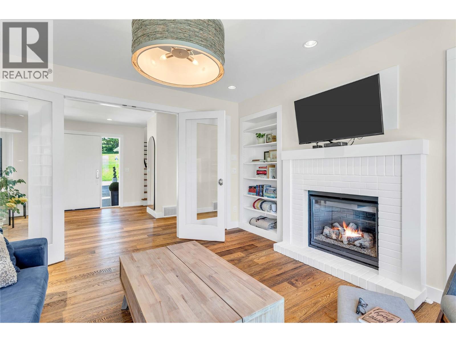 2376 Saucier Road, Kelowna, British Columbia  V1W 4B8 - Photo 6 - 10382137