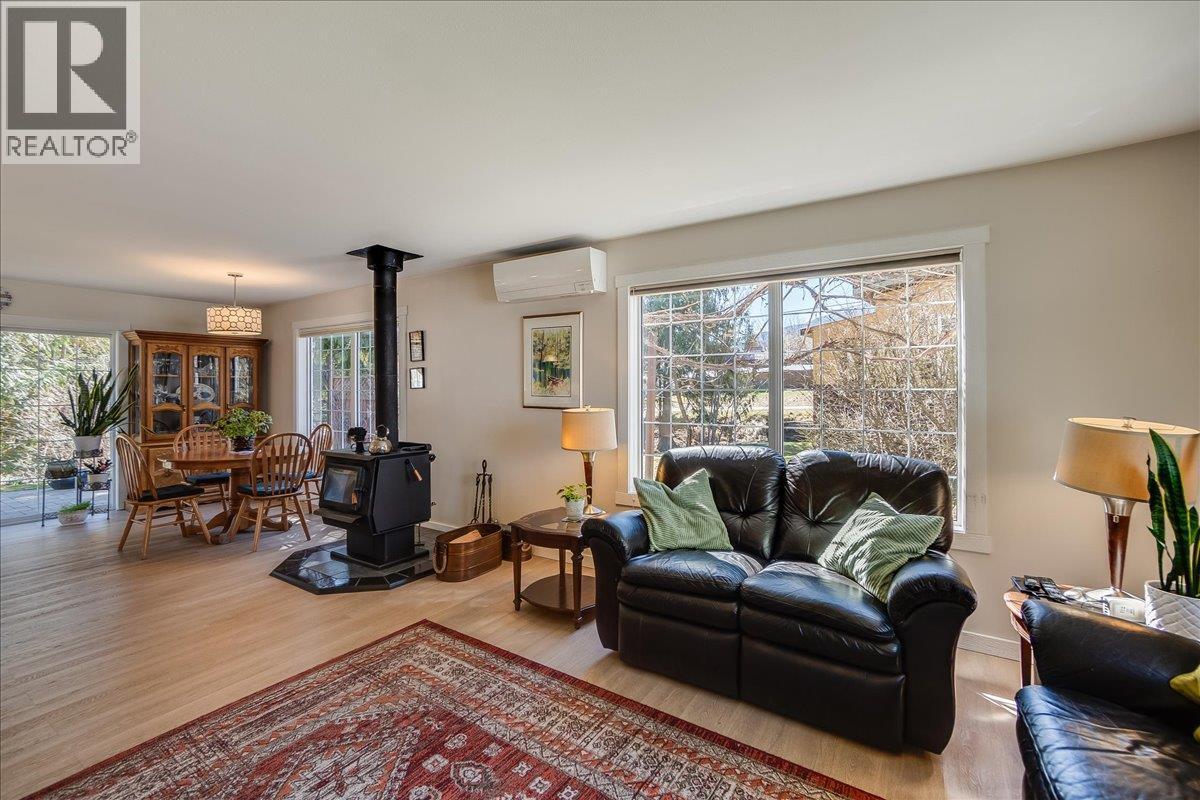 210 Bayview Street, Kaslo, British Columbia  V1L 1M0 - Photo 13 - 10382941