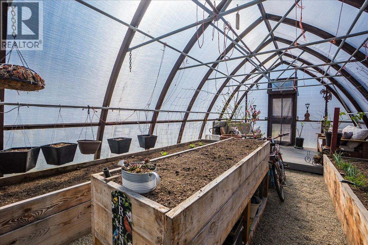 210 Bayview Street, Kaslo, British Columbia  V1L 1M0 - Photo 32 - 10382941