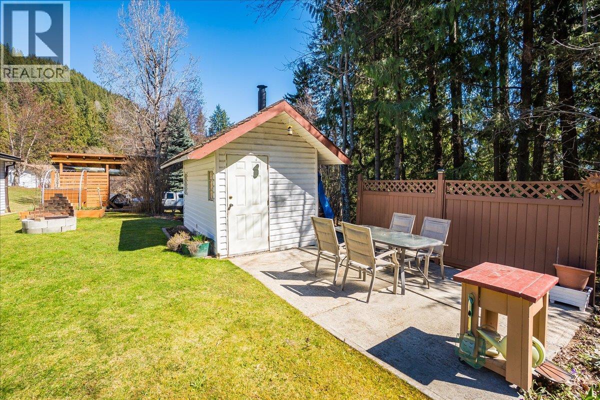 210 Bayview Street, Kaslo, British Columbia  V1L 1M0 - Photo 36 - 10382941