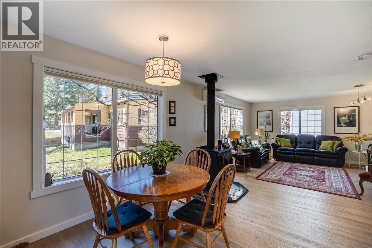 210 Bayview Street, Kaslo, British Columbia  V1L 1M0 - Photo 9 - 10382941