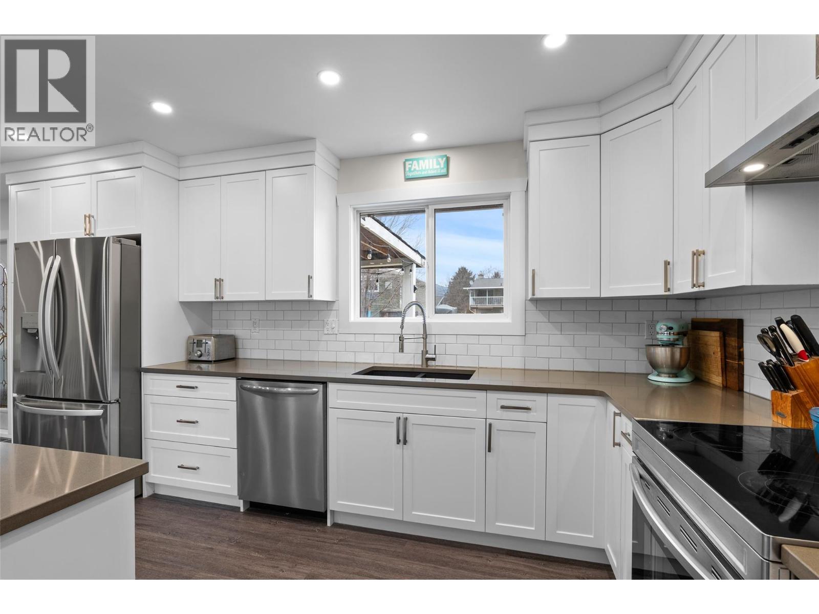 332 Chetwynd Drive, Kamloops, British Columbia  V2H 1L7 - Photo 10 - 10382901