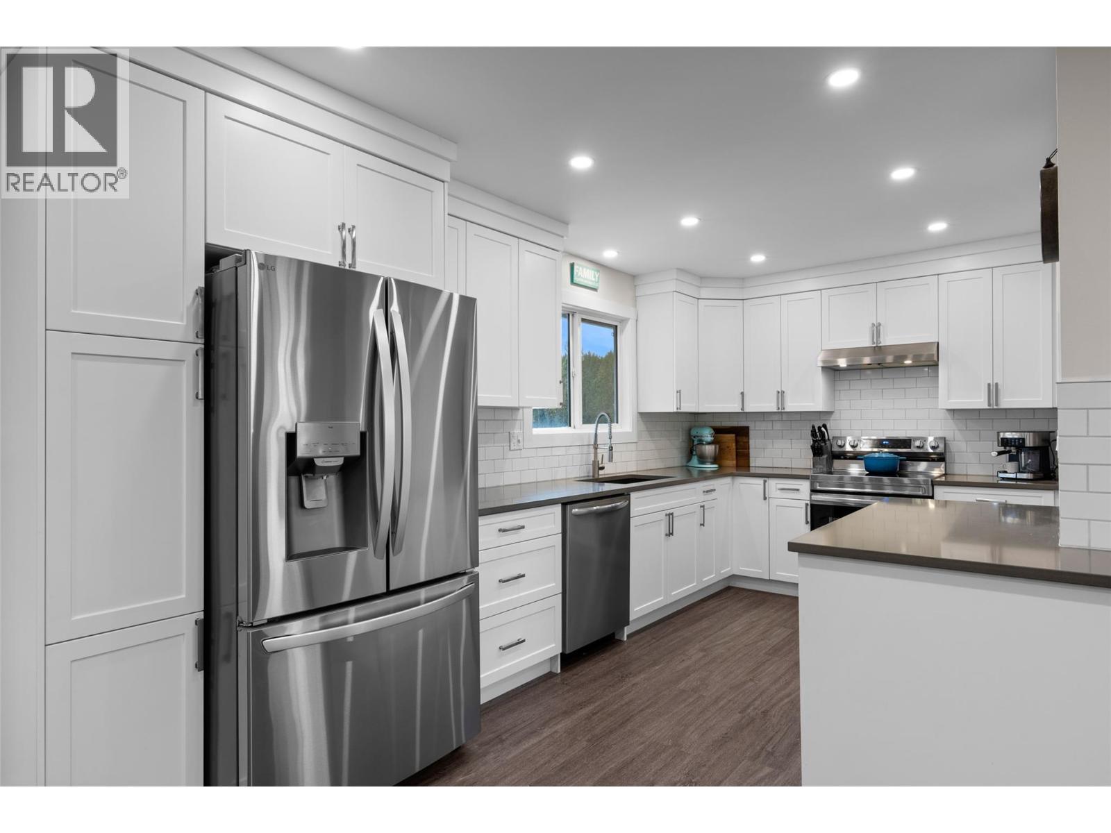 332 Chetwynd Drive, Kamloops, British Columbia  V2H 1L7 - Photo 8 - 10382901