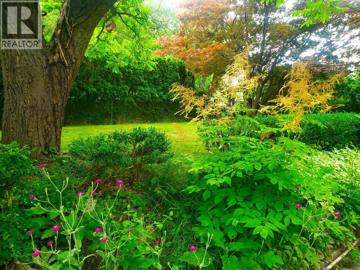 1980 Ethel Street, Kelowna, British Columbia  V1Y 2Z5 - Photo 11 - 10383061