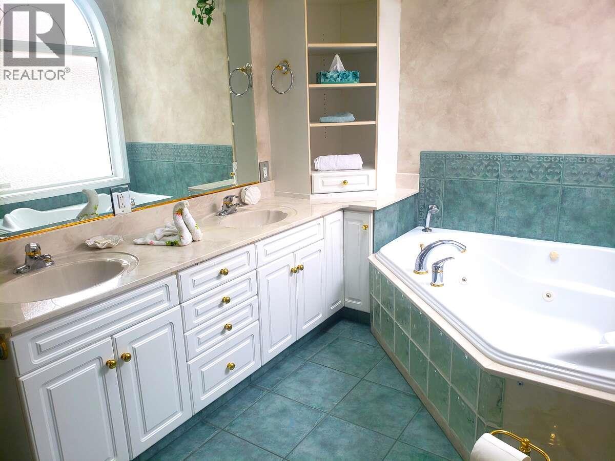 1980 Ethel Street, Kelowna, British Columbia  V1Y 2Z5 - Photo 24 - 10383061