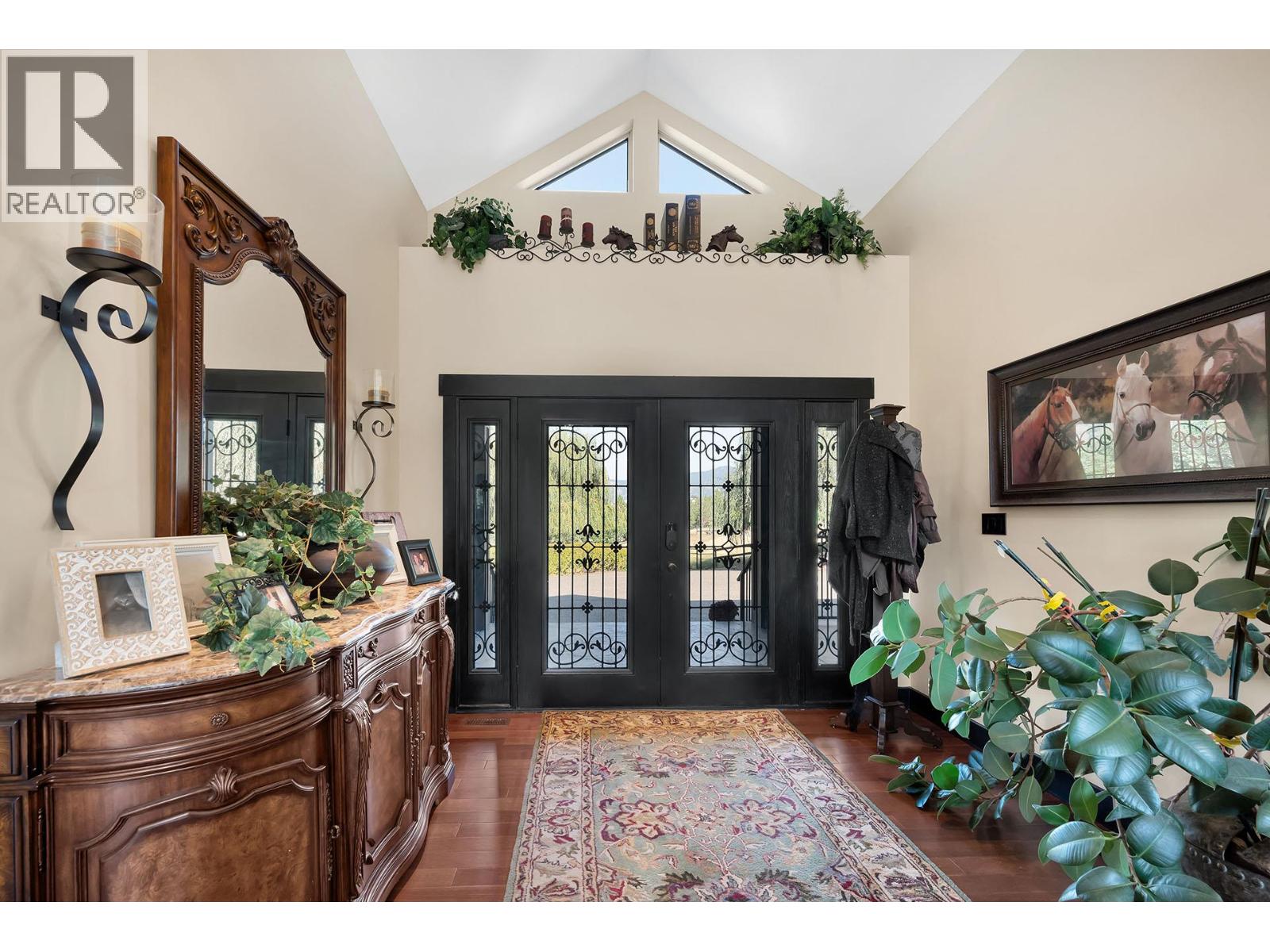 5833 Todd Road, Kamloops, British Columbia  V2C 6P2 - Photo 12 - 10383060