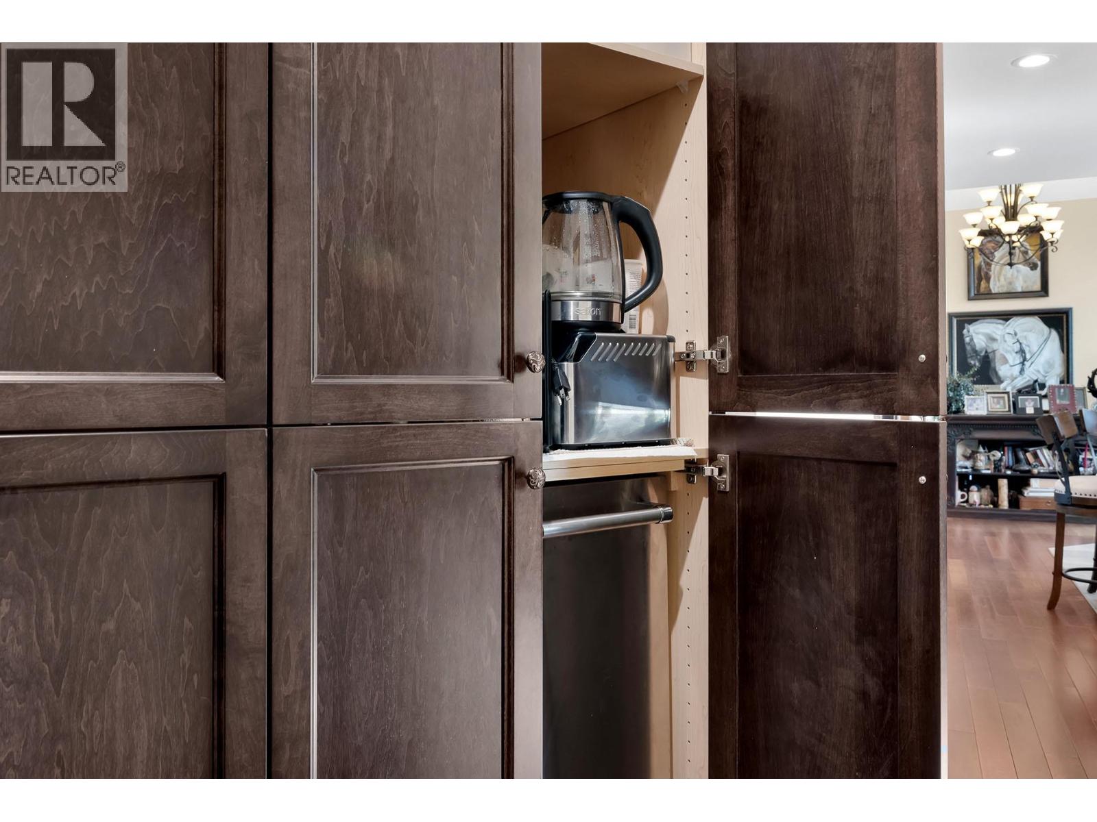 5833 Todd Road, Kamloops, British Columbia  V2C 6P2 - Photo 22 - 10383060