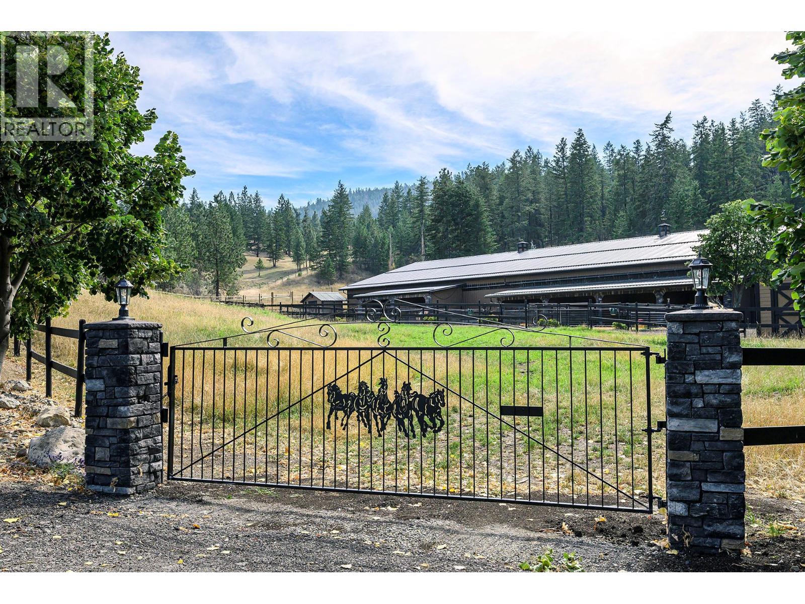 5833 Todd Road, Kamloops, British Columbia  V2C 6P2 - Photo 57 - 10383060