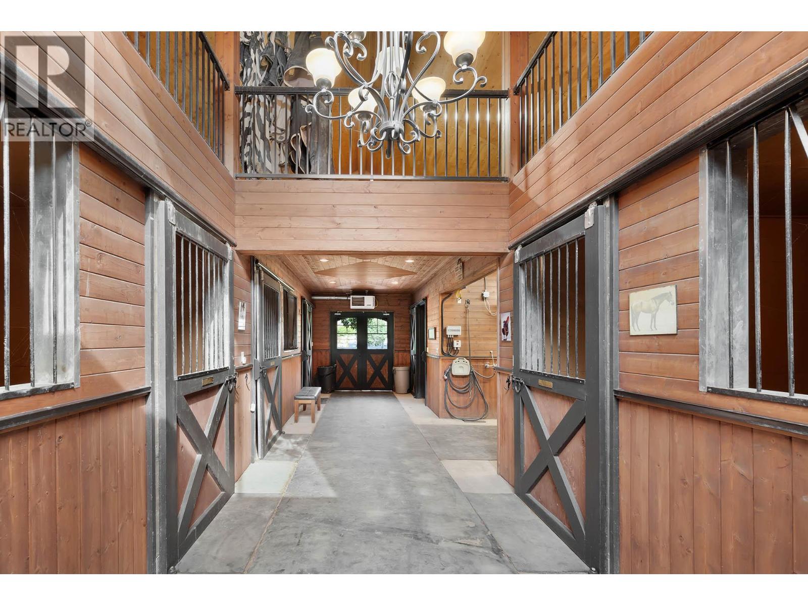 5833 Todd Road, Kamloops, British Columbia  V2C 6P2 - Photo 67 - 10383060