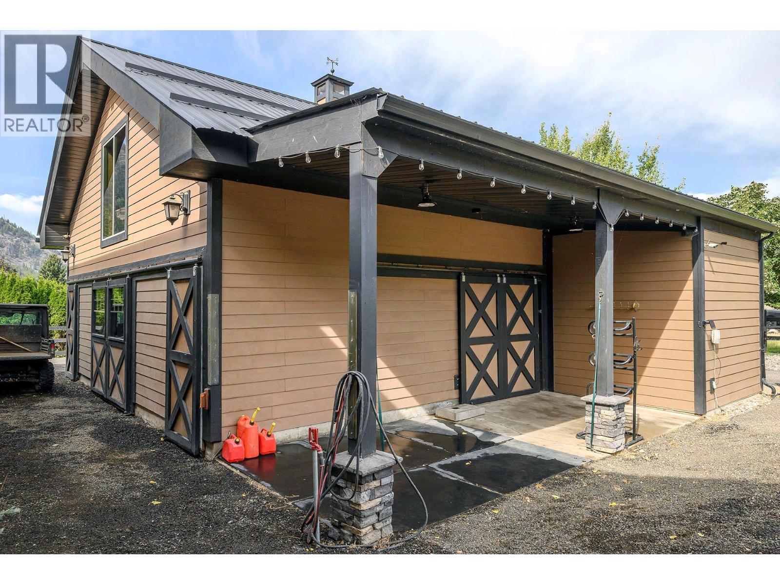 5833 Todd Road, Kamloops, British Columbia  V2C 6P2 - Photo 74 - 10383060