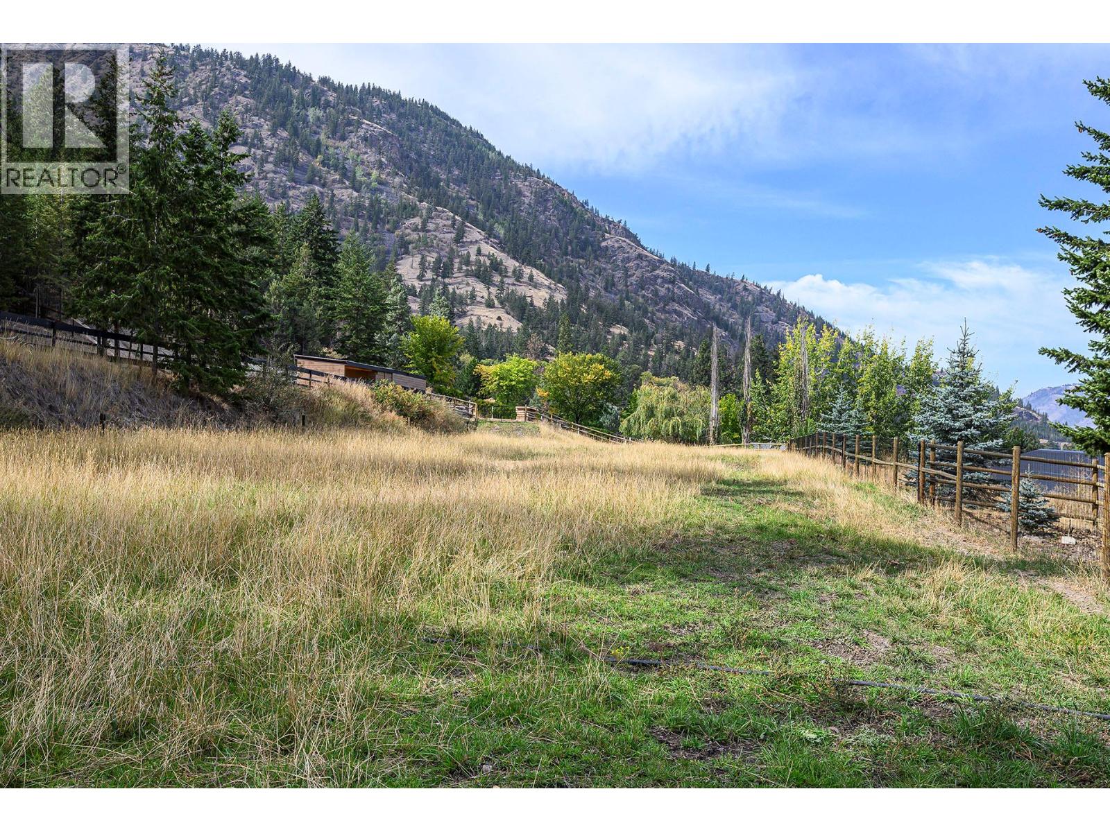 5833 Todd Road, Kamloops, British Columbia  V2C 6P2 - Photo 77 - 10383060