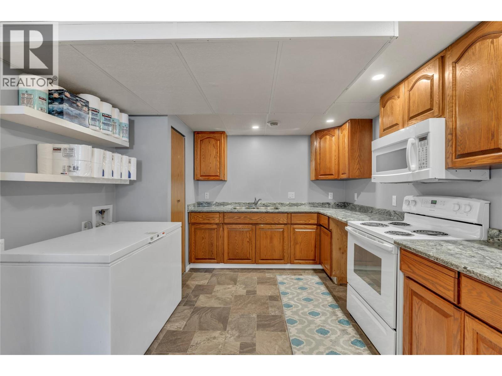 12595 Taylor Place, Summerland, British Columbia  V0H 1Z8 - Photo 18 - 10383059