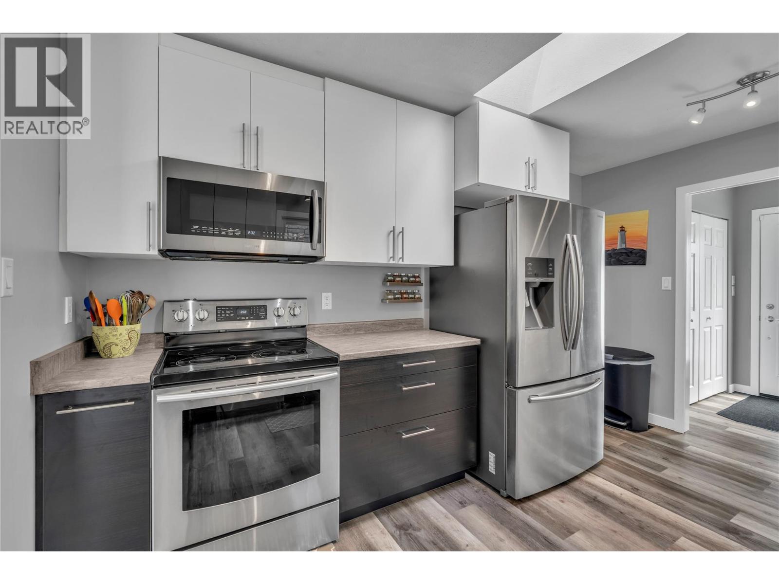 12595 Taylor Place, Summerland, British Columbia  V0H 1Z8 - Photo 7 - 10383059