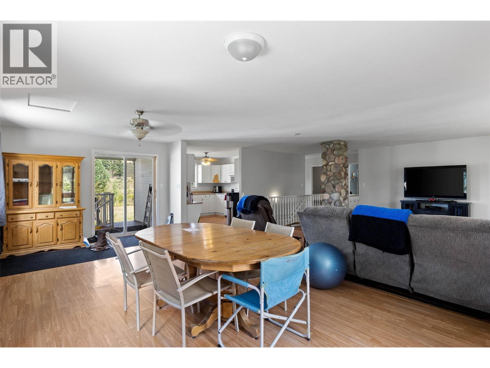 3998 Agate Bay Road, Barriere, British Columbia  V0E 2E0 - Photo 8 - 10382919